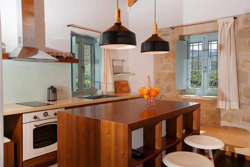 Lithos Guesthouse Kardamili Luaran gambar