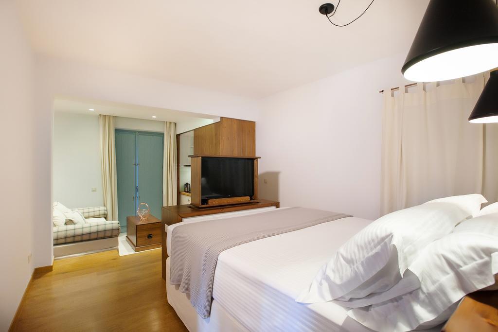 Lithos Guesthouse Kardamili Luaran gambar