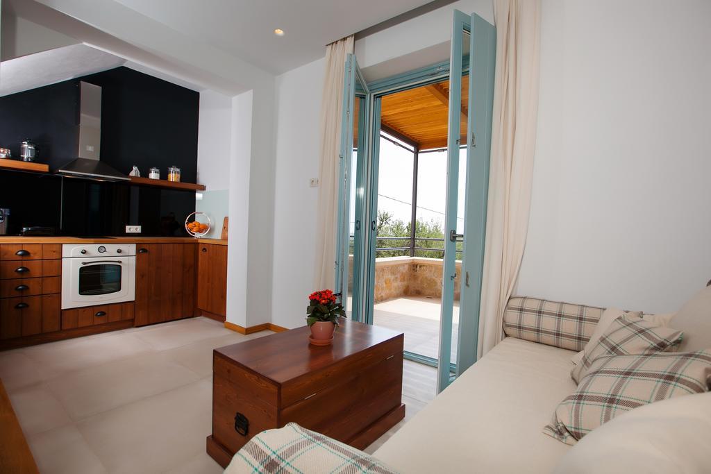 Lithos Guesthouse Kardamili Luaran gambar